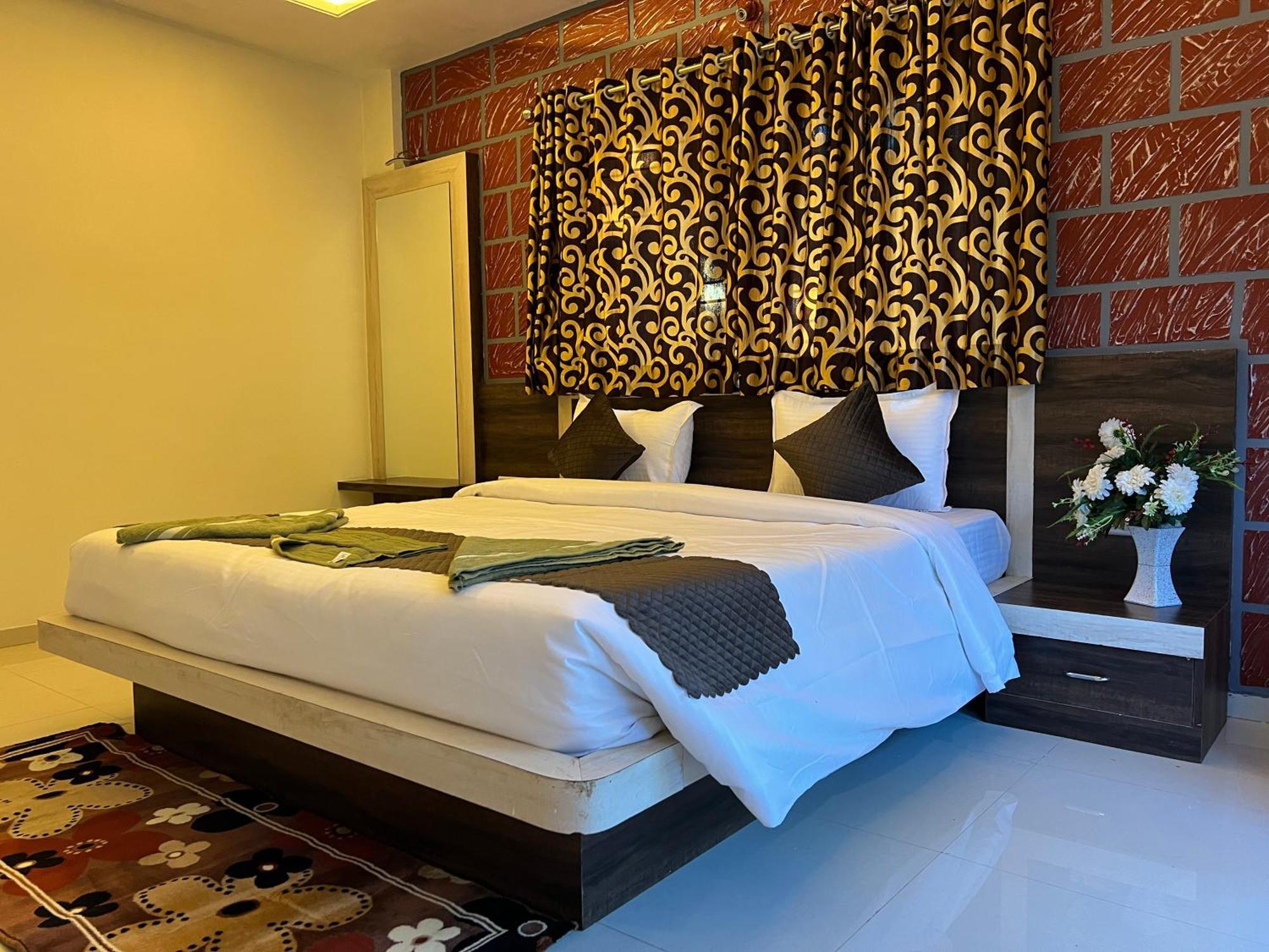 Hotel Shriyan Махабалешвар Экстерьер фото